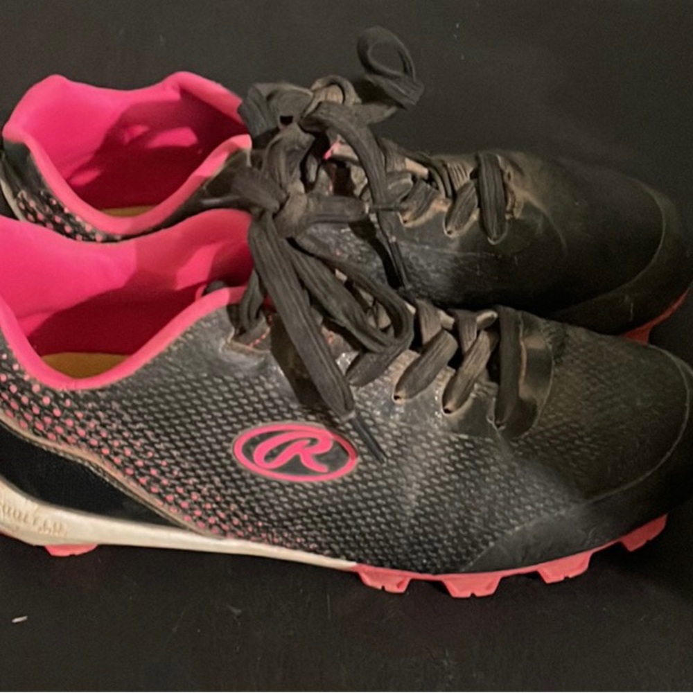 Rawlings Youth Girls’ Softball Cleats (Size 2) Black and Hot Pink